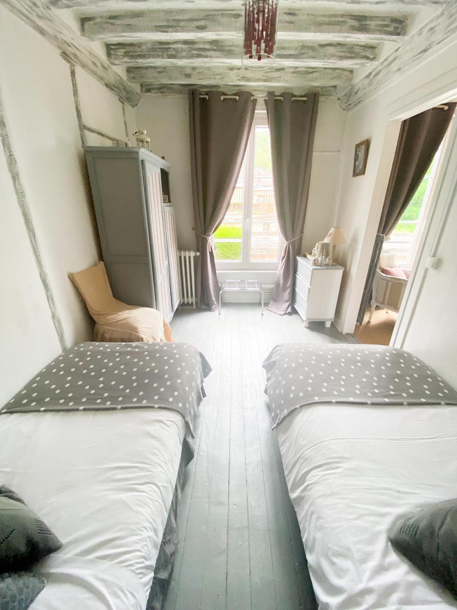 Chambres D'Hotes La Villa Alienor Les Andelys Zewnętrze zdjęcie