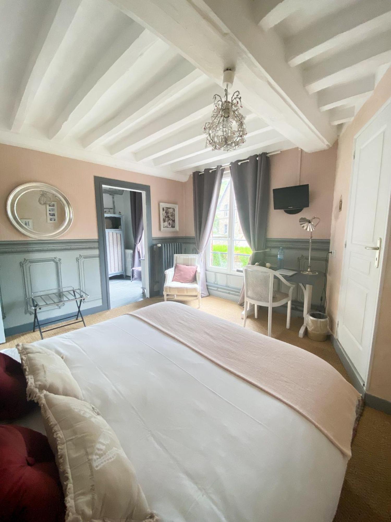 Chambres D'Hotes La Villa Alienor Les Andelys Zewnętrze zdjęcie