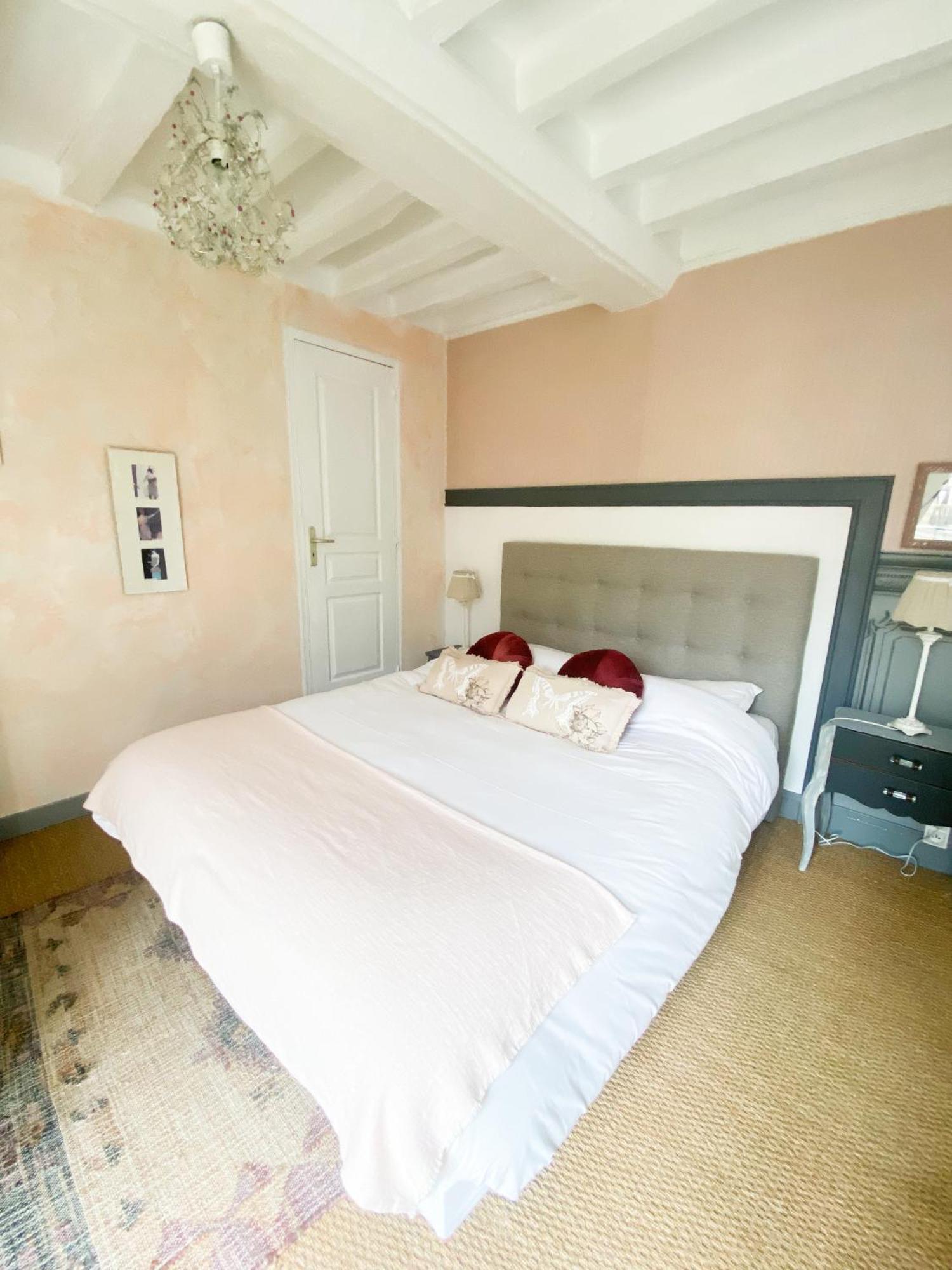 Chambres D'Hotes La Villa Alienor Les Andelys Zewnętrze zdjęcie