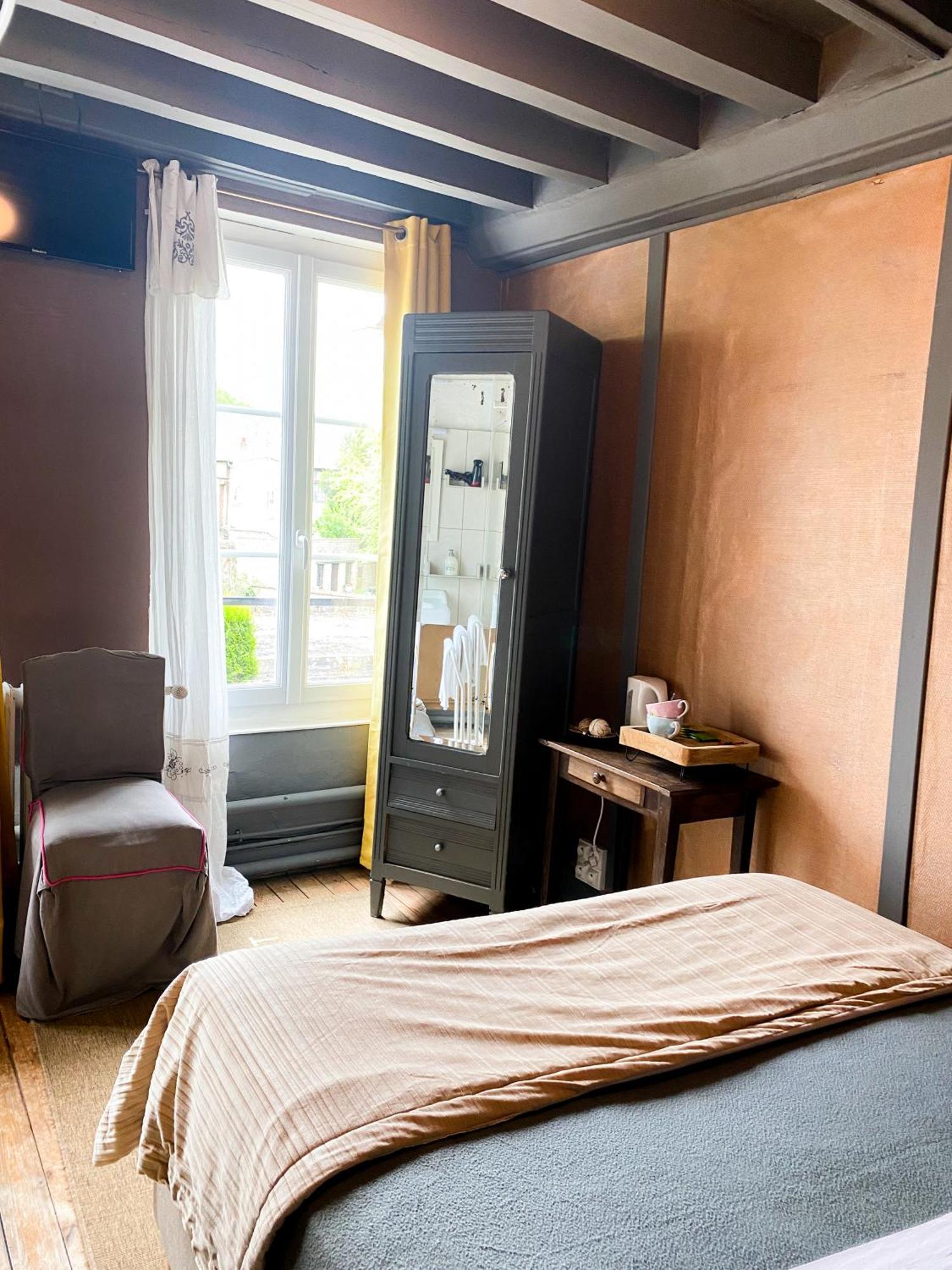Chambres D'Hotes La Villa Alienor Les Andelys Zewnętrze zdjęcie