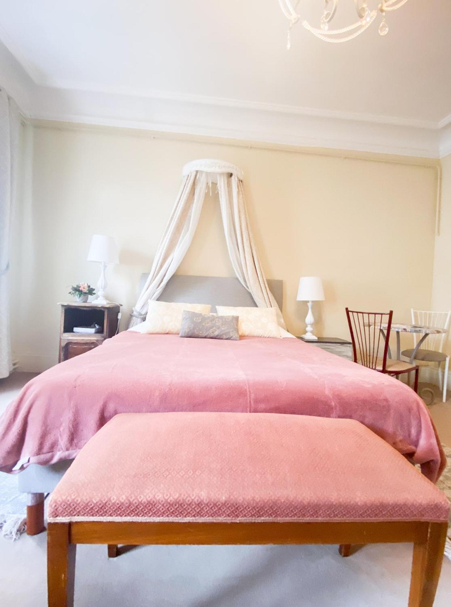 Chambres D'Hotes La Villa Alienor Les Andelys Zewnętrze zdjęcie