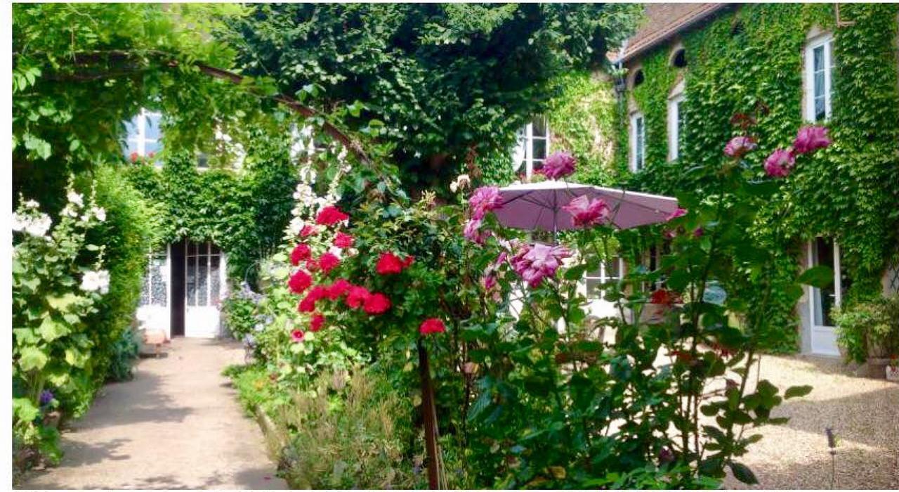 Chambres D'Hotes La Villa Alienor Les Andelys Zewnętrze zdjęcie